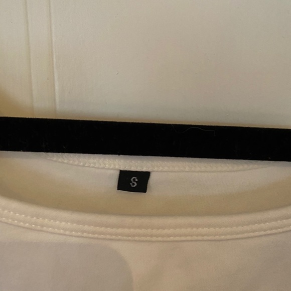 Cropped White Tank Top - Picture 3 of 5